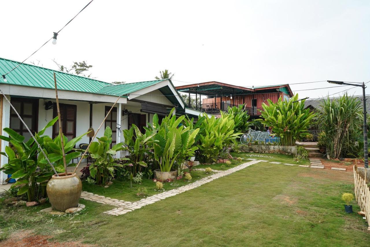 Dangau Sala D'Kontena アロースター エクステリア 写真