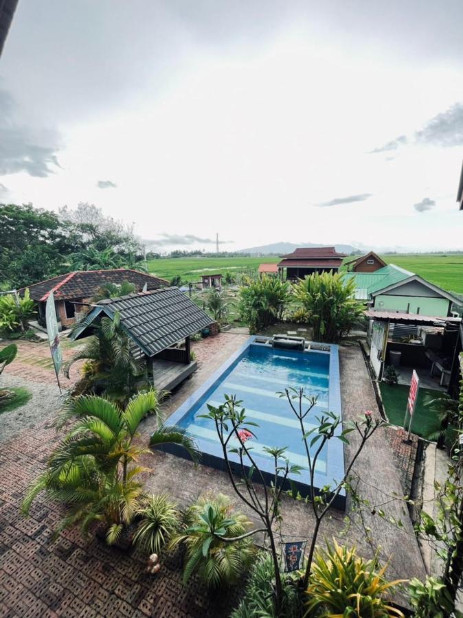 Dangau Sala D'Kontena アロースター エクステリア 写真